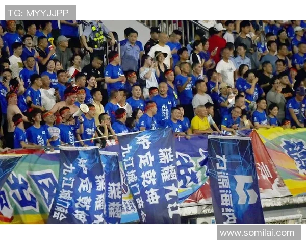 足球明星齐聚麻将桌 展现球场外的智勇对决