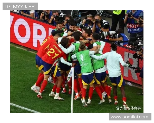 足球场上散步的球星们精彩瞬间回顾与动人瞬间展示 足球场上散步的球星们精彩瞬间回顾与动人瞬间展示